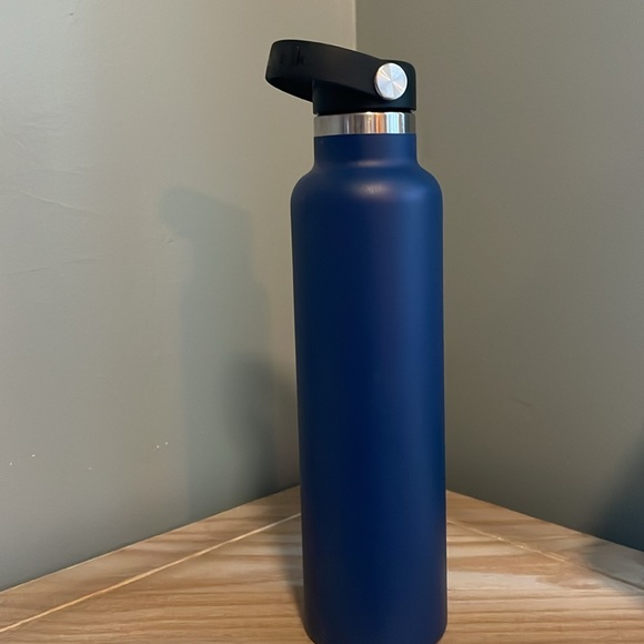 Hydro Flask-24 oz-Blue - Picture 2 of 6